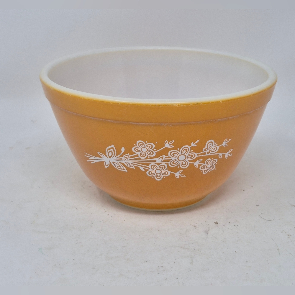 Vintage Pyrex Golden Butterfly Mixing Bowl #401